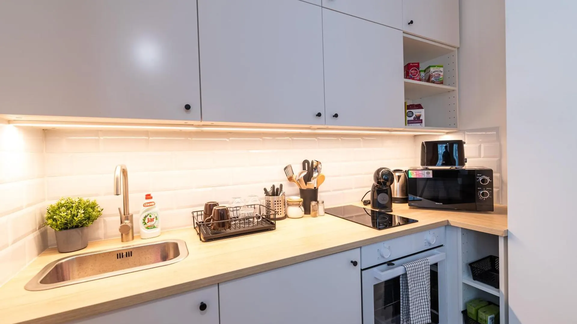 Party & Chill - Downtown Center With Big Balcony And Ac Daire Budapeşte 0*,