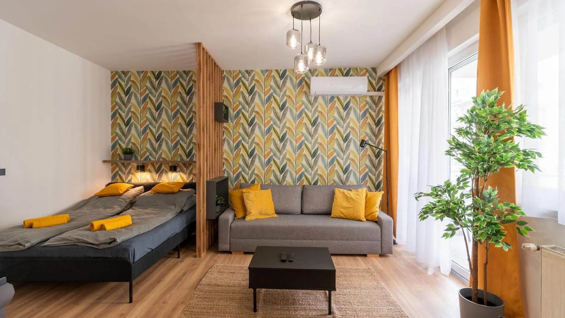 Party & Chill - Downtown Center With Big Balcony And Ac Daire Budapeşte